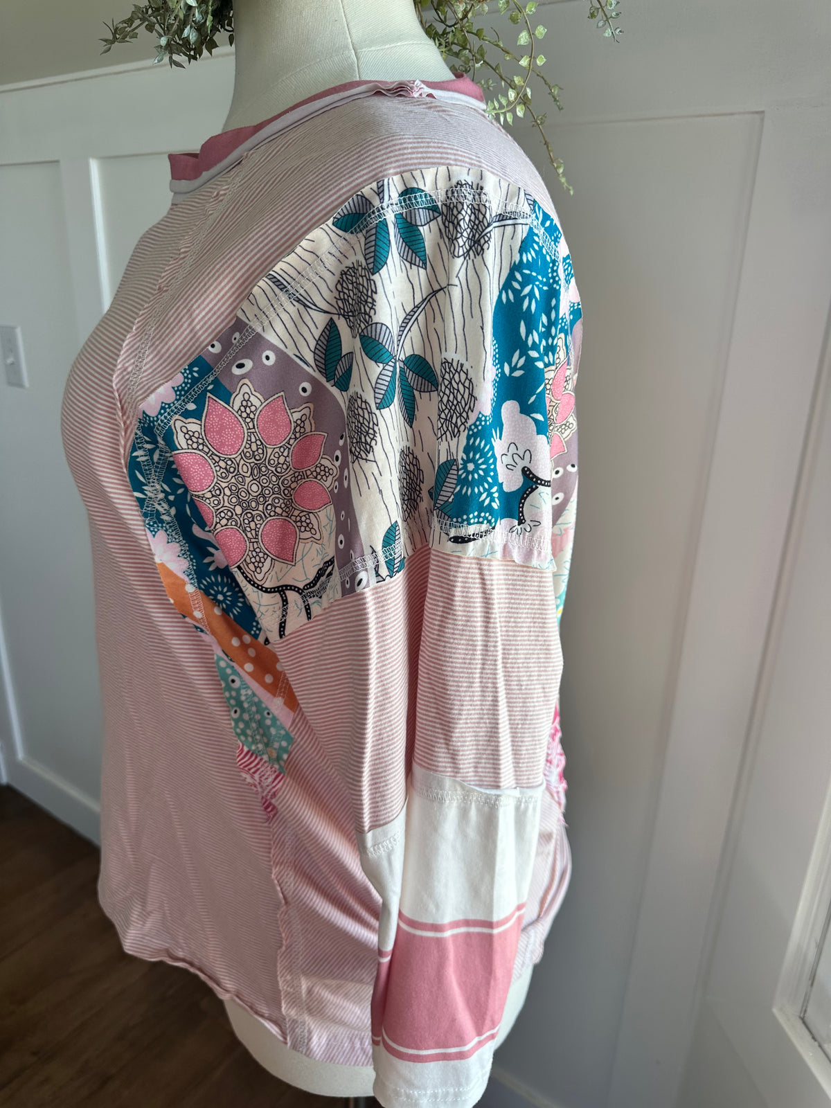 One Eleven North gently worn top L