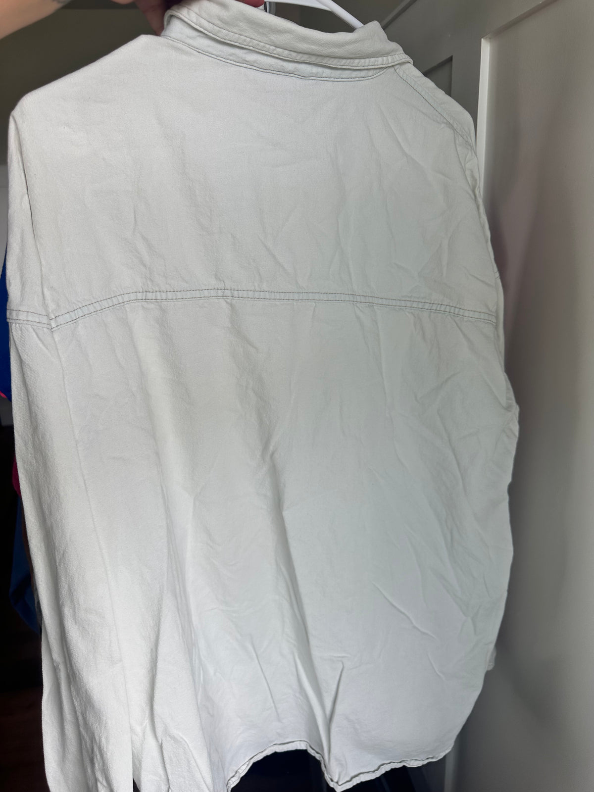 Aeropostale gently worn top XL, stain on front
