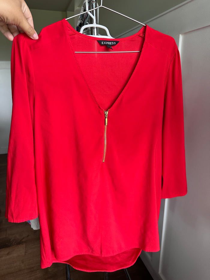 Express gently worn top L