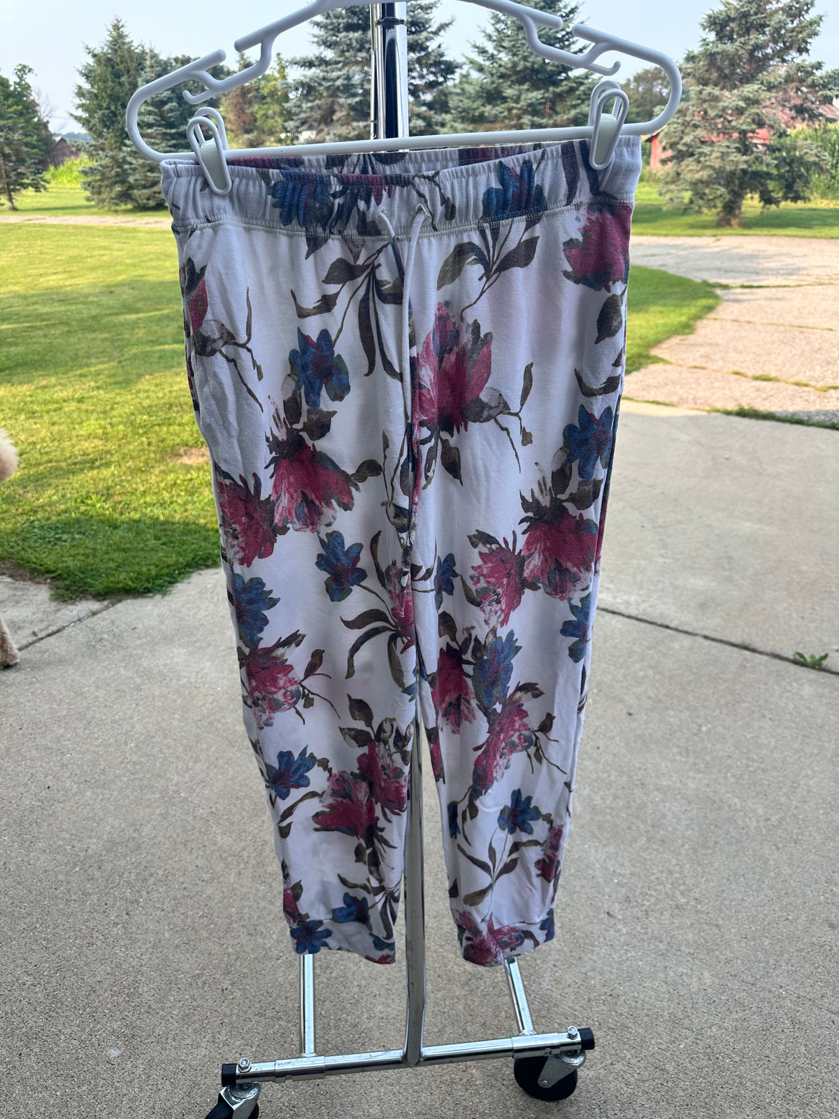 White Birch gently worn pants size XL