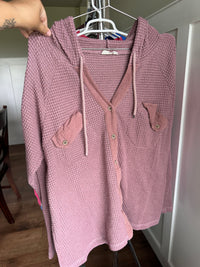 New In gently worn top L