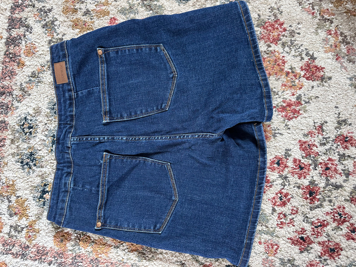Judy Blue 2805 gently worn skort XL