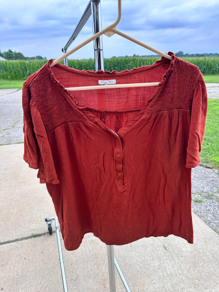 Maurice’s gently worn top XL