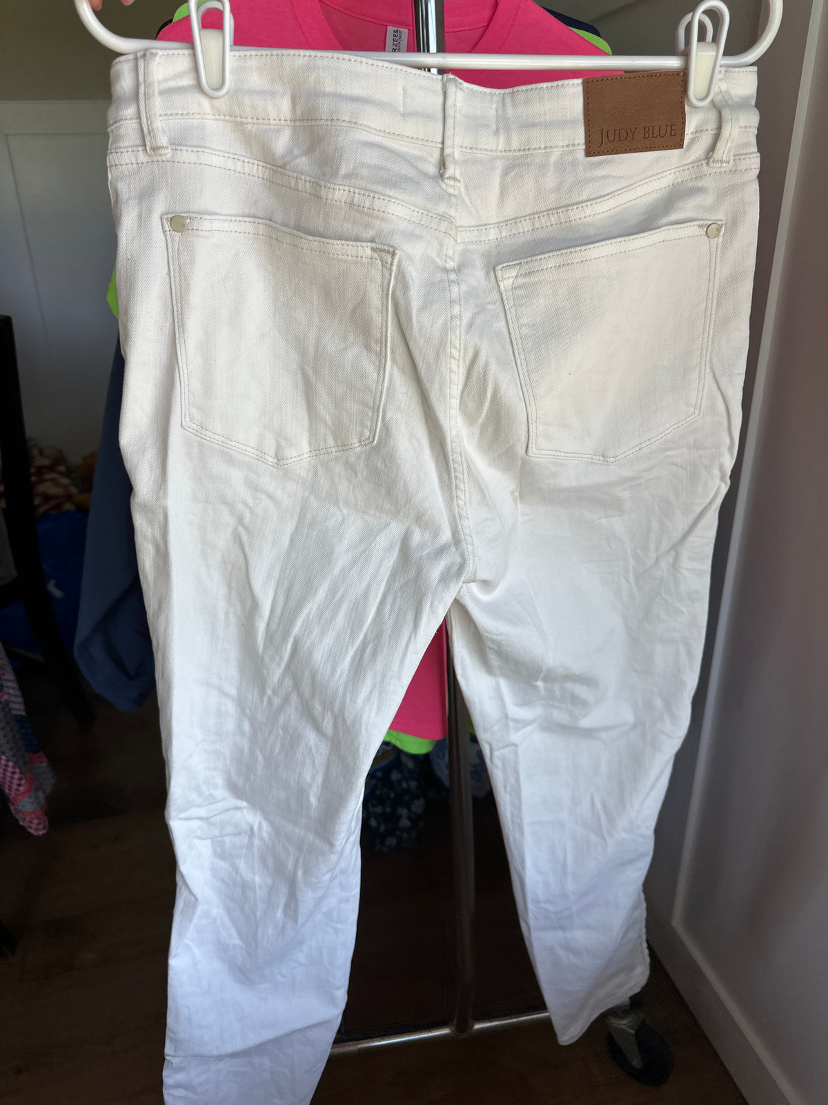 Judy Blue 88782 jeans size 13 some stains