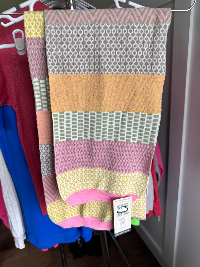 World’s Softest NWT scarf