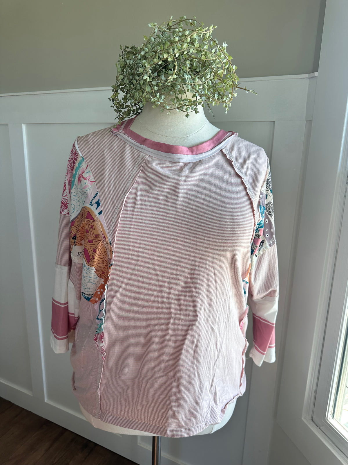 One Eleven North gently worn top L