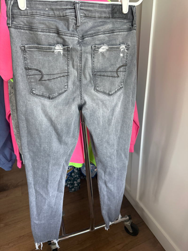 American Eagle gently worn next level stretch size 10