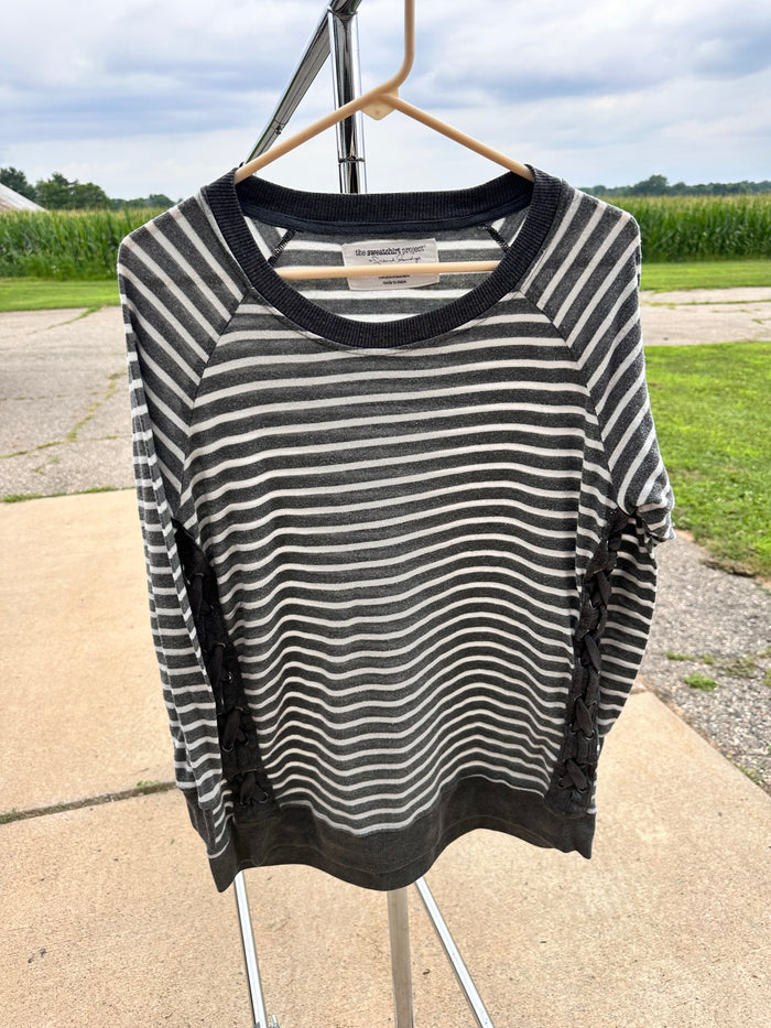 French Laundry worn sweater XL