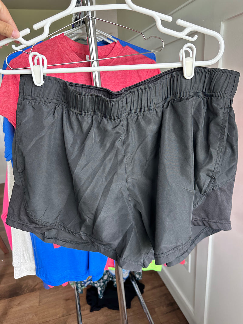 Athletic Works gently worn shorts XL