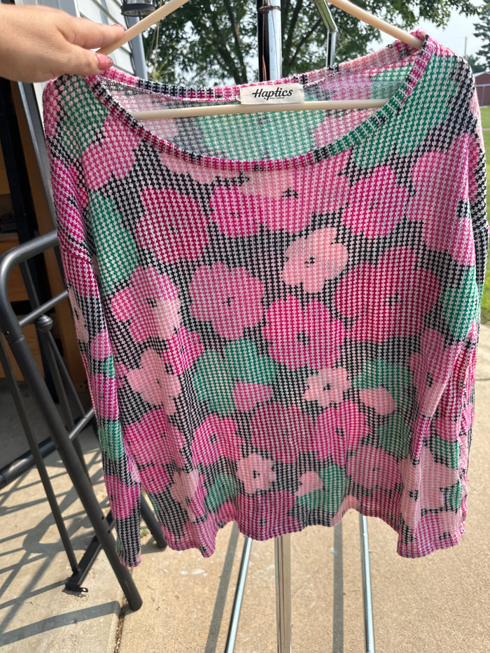 Haptics gently worn top size XL (I think)