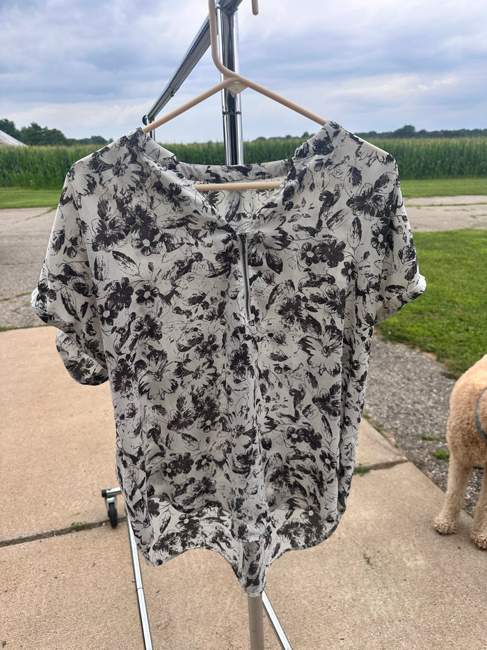 Maurices gently worn top L