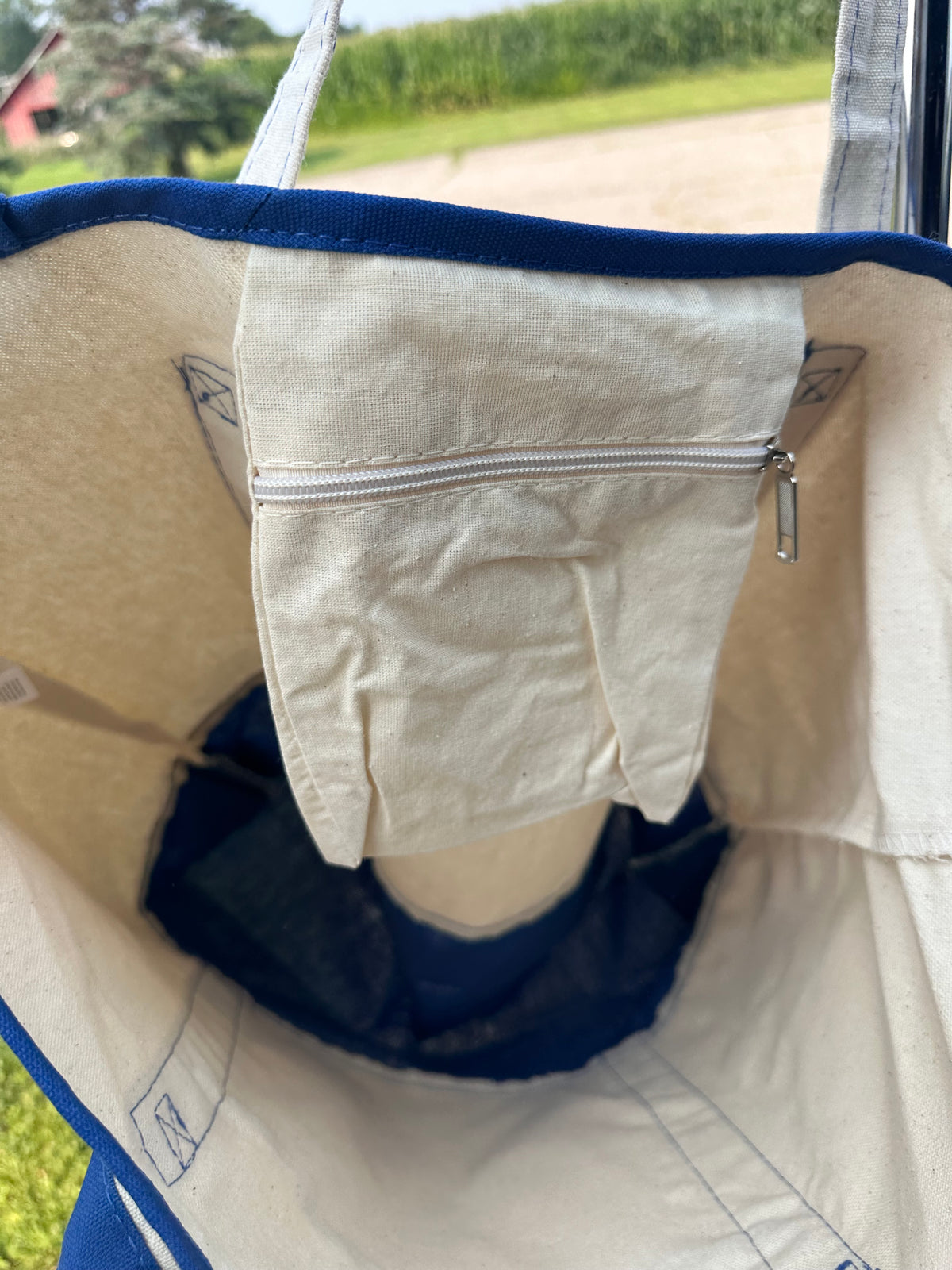 Mason Bulldogs Tote Bag