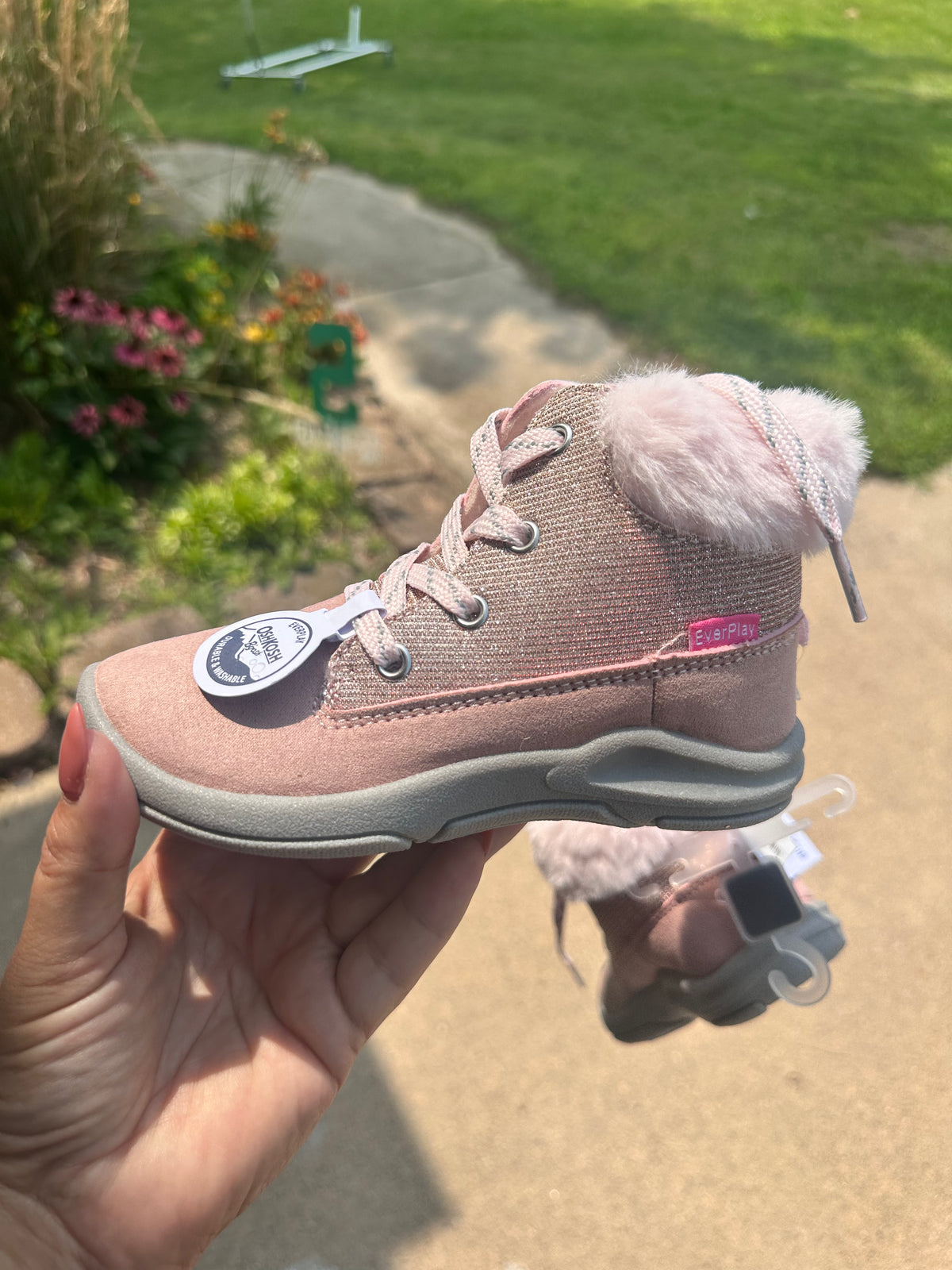NWT girls’ shoes size 10